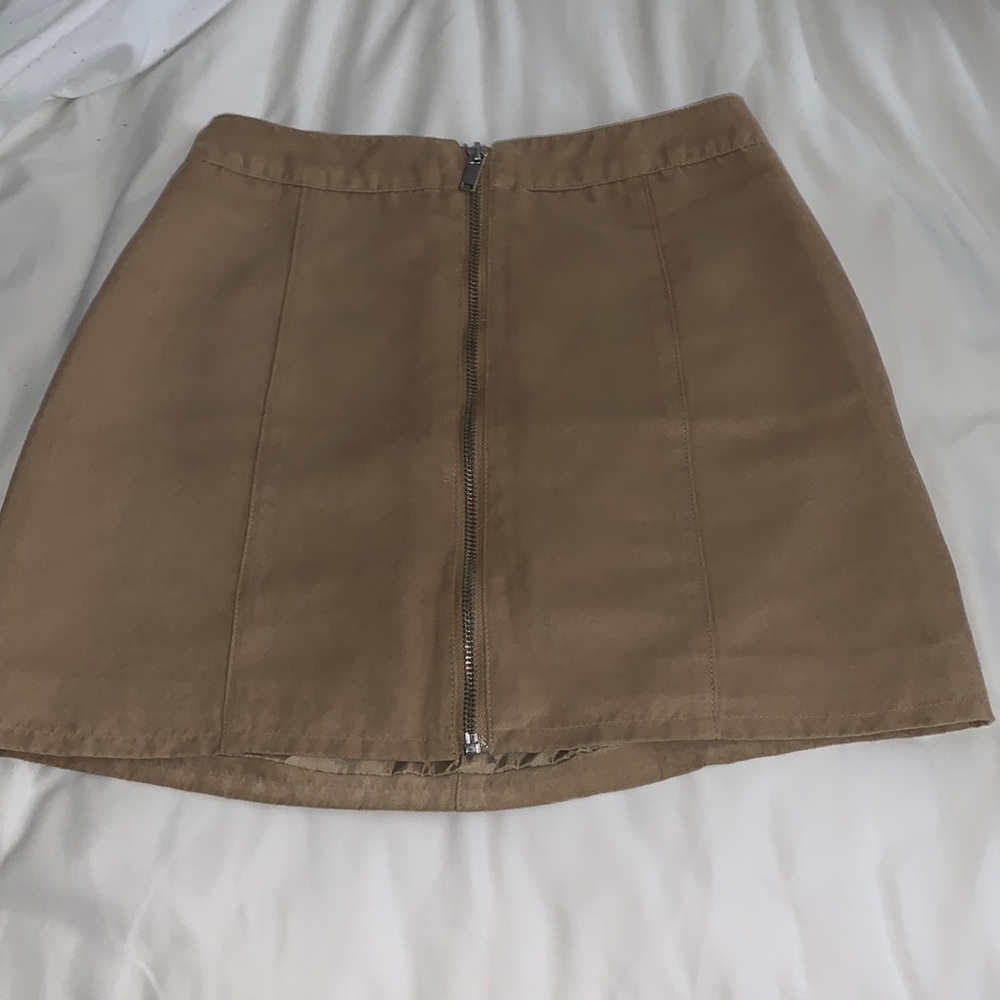 Tan suede skirt. Size 4 H&M